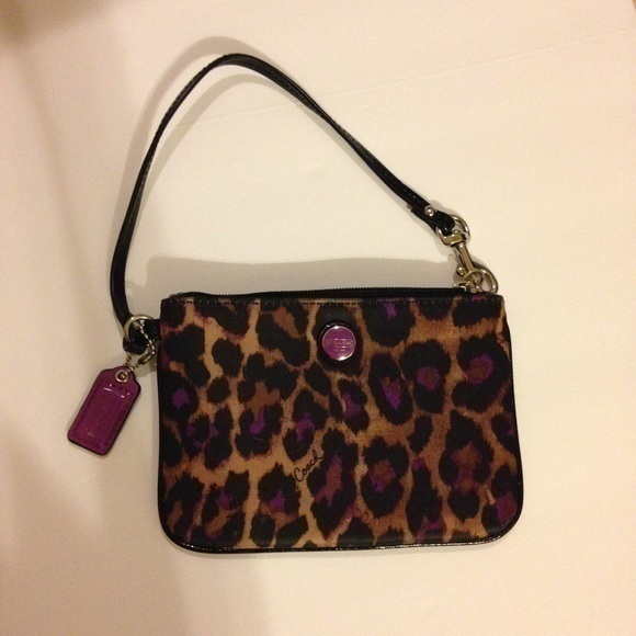 Coach rare ocelot wristlet purple animal print - Picture 1 of 5